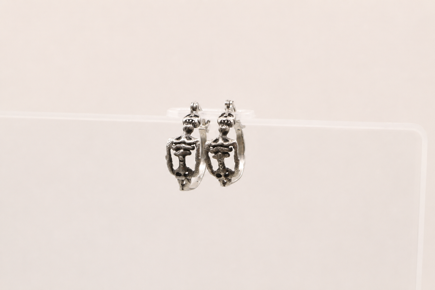 Skeleton King Hoops